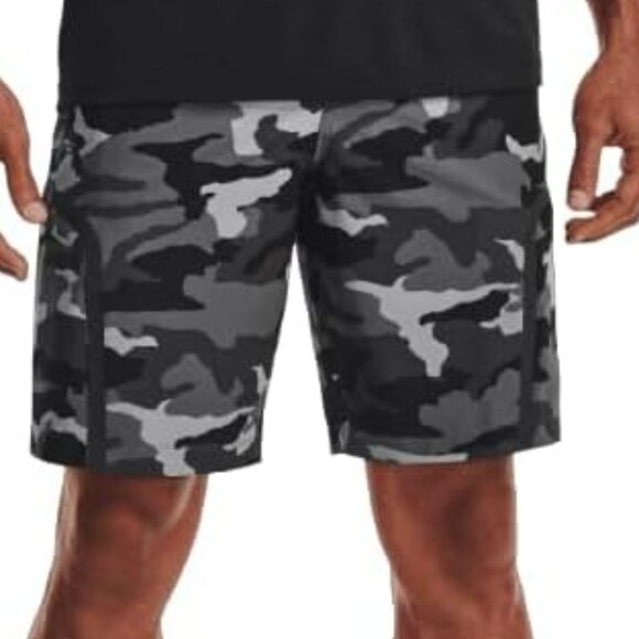 NWT Small Under Armour Men’s UA Elite Cargo Printed Shorts – Black/Gray Camo - Picture 1 of 2